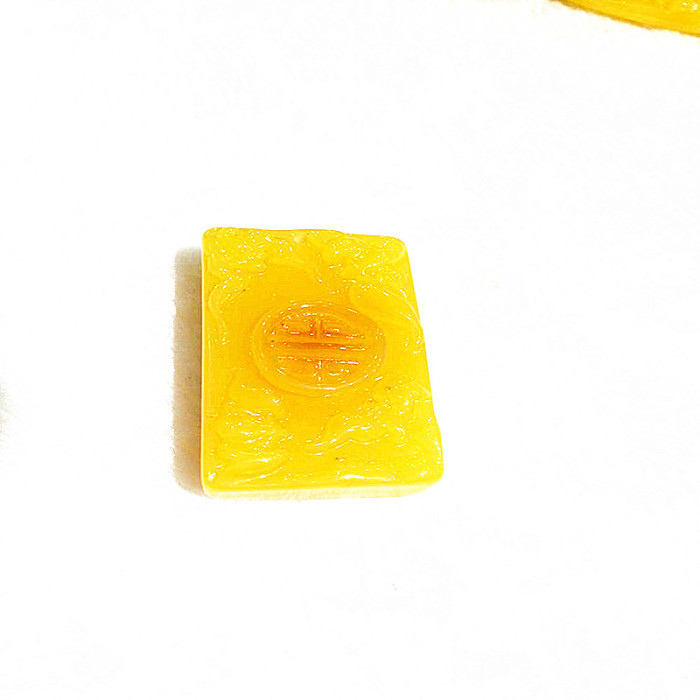 The explosion of a sweater sweater chain necklace amber Beeswax Amber Succinum The explosion of a sweater sweater chain necklace amber Beeswax Amber Succinum