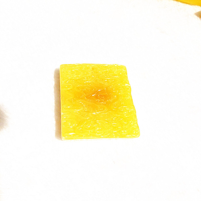 The explosion of a sweater sweater chain necklace amber Beeswax Amber Succinum The explosion of a sweater sweater chain necklace amber Beeswax Amber Succinum