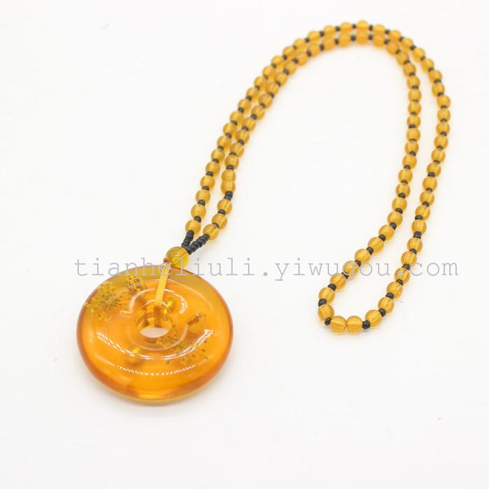 Personalized women's accessories Pendant is the Retro Beeswax folk art style long Necklace, female versatile Spring and summer sweater chain Personalized women's accessories Pendant is the Retro Beeswax folk art style long Necklace, female versatile Spring and summer sweater chain