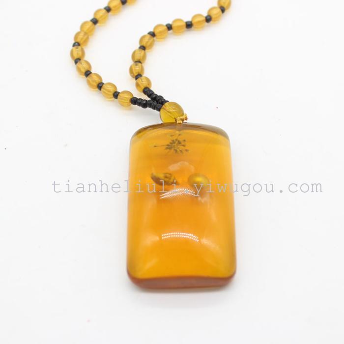 Personalized women's accessories Pendant is the Retro Beeswax folk art style long Necklace, female versatile Spring and summer sweater chain Personalized women's accessories Pendant is the Retro Beeswax folk art style long Necklace, female versatile Spring and summer sweater chain