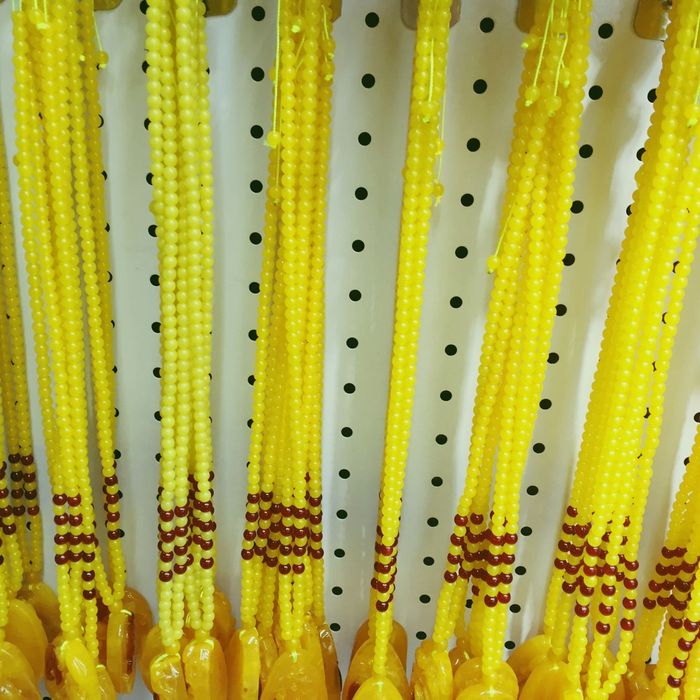 The two generation of beeswax necklace with fluorescent floating factory direct saline