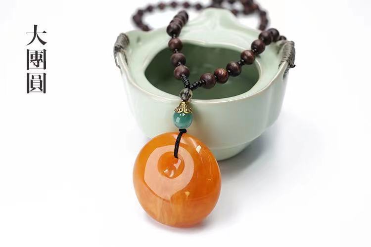 Stall Scenic Spot New Ethnic Style Beaded Imitation Beeswax Sweater Chain Jewelry Vintage Accessories Pendant Women's Necklace