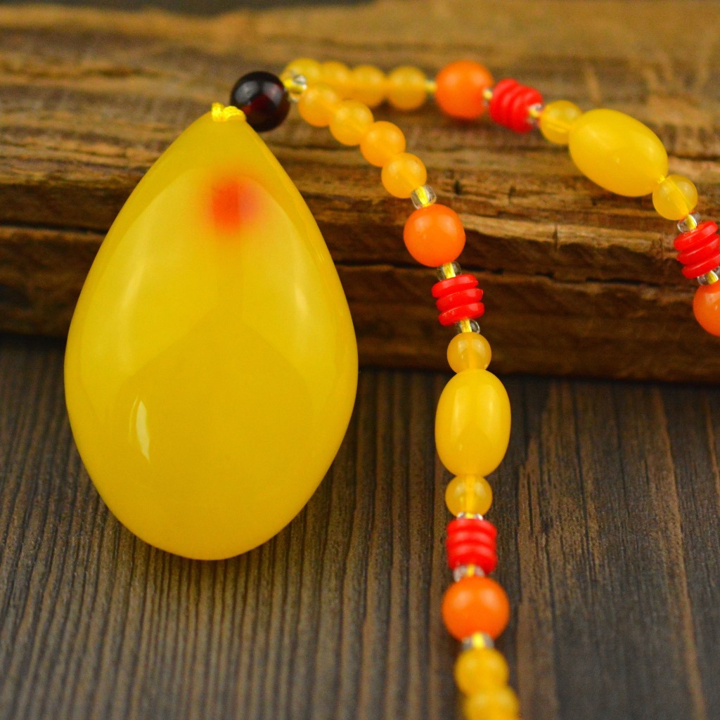 Hot Selling Second-Generation Ceromel Long Sweater Chain Fluorescent Floating Beeswax Necklace, Beeswax Pendant Wholesale