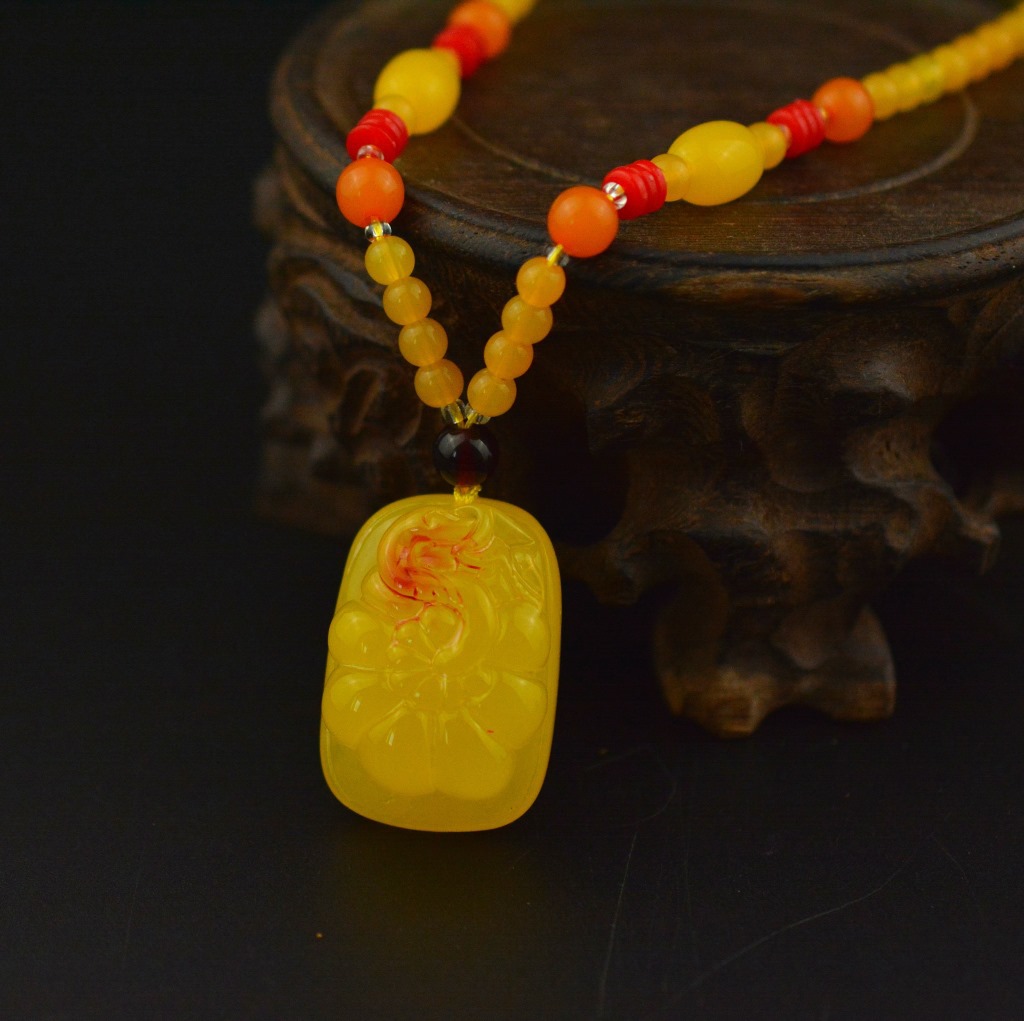 Hot Selling Second-Generation Ceromel Long Sweater Chain Fluorescent Floating Beeswax Necklace, Beeswax Pendant Wholesale Hot Selling Second-Generation Ceromel Long Sweater Chain Fluorescent Floating Beeswax Necklace, Beeswax Pendant Wholesale