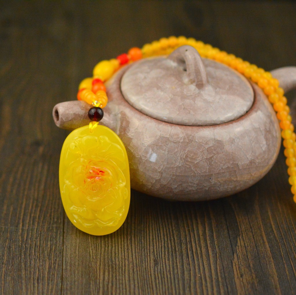 Hot Selling Second-Generation Ceromel Long Sweater Chain Fluorescent Floating Beeswax Necklace, Beeswax Pendant Wholesale Hot Selling Second-Generation Ceromel Long Sweater Chain Fluorescent Floating Beeswax Necklace, Beeswax Pendant Wholesale