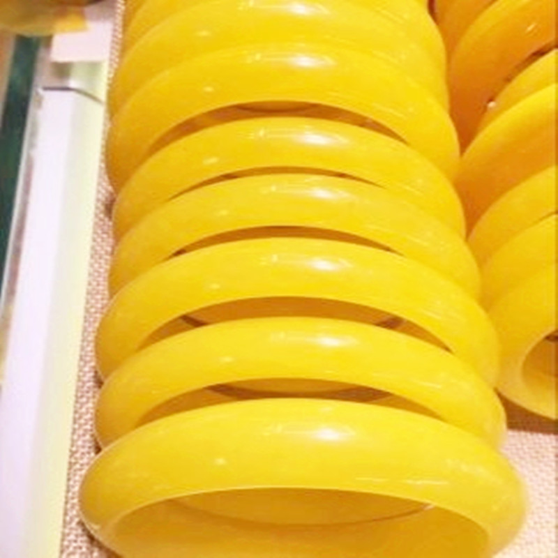Manufacturers selling high-quality pure natural beeswax Bracelet two generation Amber Bracelet wholesale