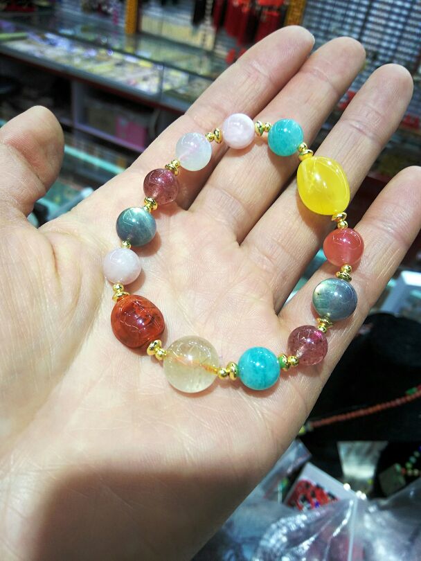 Natural Crystal Beeswax Nanhong Fujia Multi-Treasure transfer bracelet