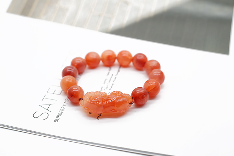 Resin beeswax PI xiu bracelet creative accessories wholesale 2 yuan store yiwu street hot sell runghu