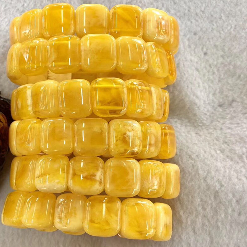 Beeswax hand string national wind amber br women's single circle chicken oil yellow flat bead bracelet pendant