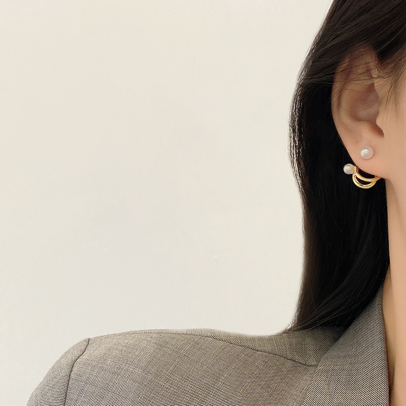 Korean Dongdaemun New Niche Design Stud Earrings for Women Elegant Pearl Earrings Ins Internet Celebrity Personalized Ear Jewelry