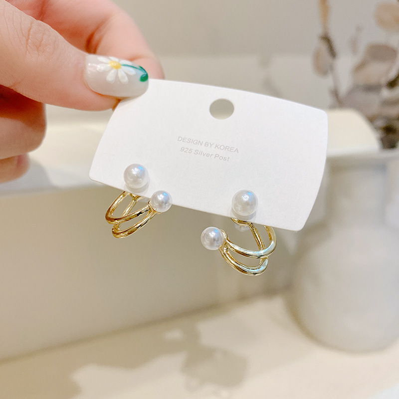 Korean Dongdaemun New Niche Design Stud Earrings for Women Elegant Pearl Earrings Ins Internet Celebrity Personalized Ear Jewelry
