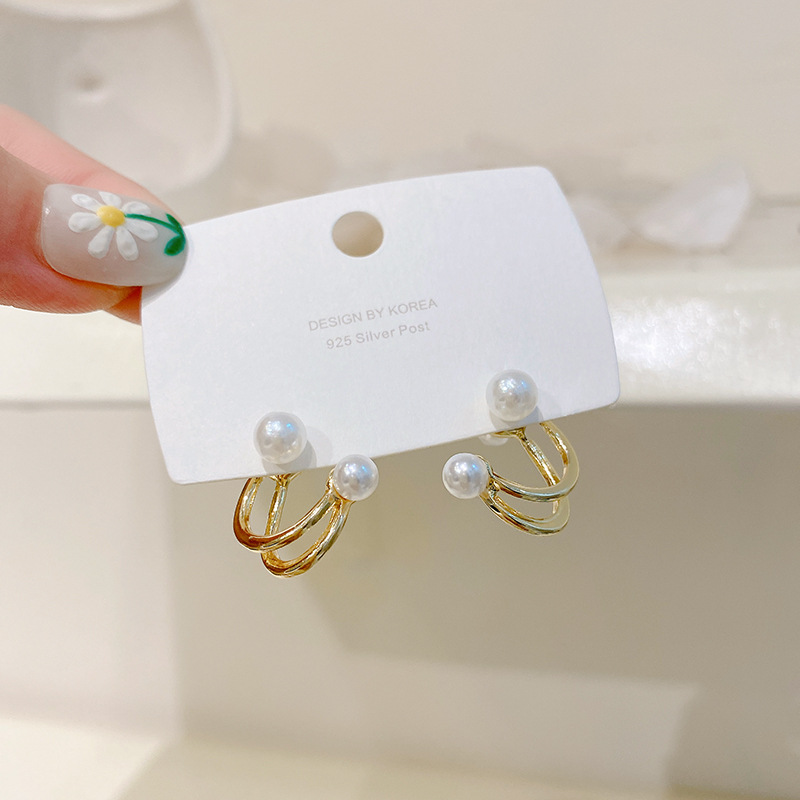 Korean Dongdaemun New Niche Design Stud Earrings for Women Elegant Pearl Earrings Ins Internet Celebrity Personalized Ear Jewelry