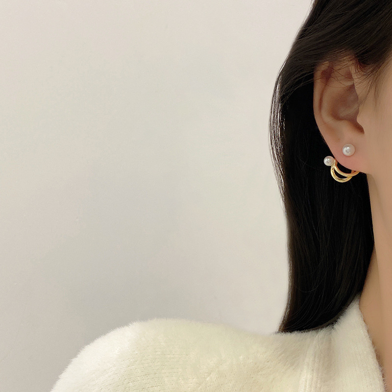 Korean Dongdaemun New Niche Design Stud Earrings for Women Elegant Pearl Earrings Ins Internet Celebrity Personalized Ear Jewelry