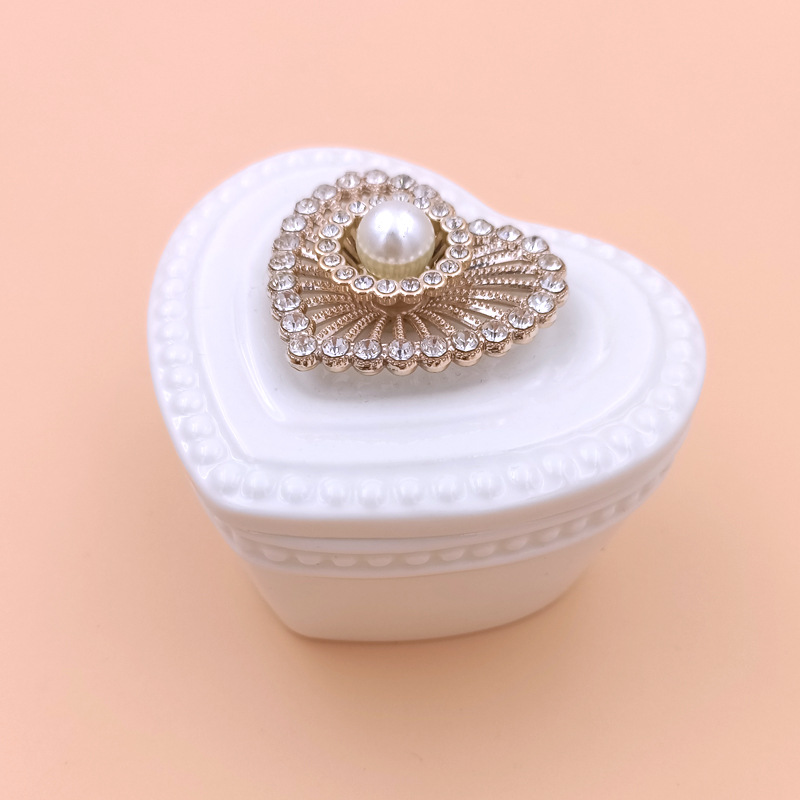 Crystal Pearl Decorative White Ceramic Jewelry Box Gift Box Wedding Candy Box Wedding Candies Box Cosmetic Box Crystal Pearl Decorative White Ceramic Jewelry Box Gift Box Wedding Candy Box Wedding Candies Box Cosmetic Box