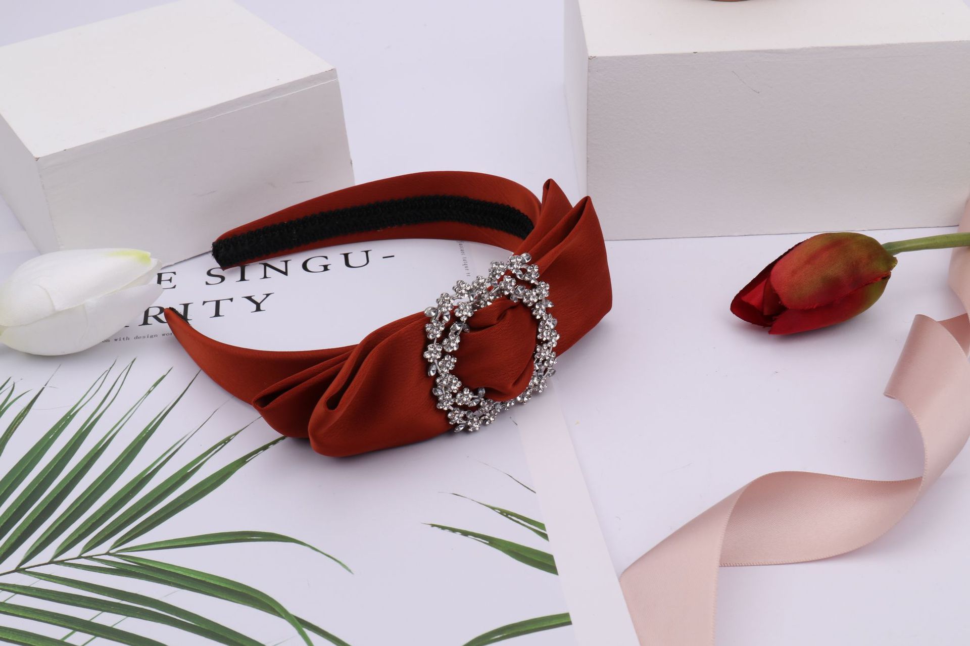 New Fabric Craft Broadside Knotted Hair Hoop Rabbit Ear Bow Hair Accessories Elegant Internet Influencer Pearl Hair Band Headband New Fabric Craft Broadside Knotted Hair Hoop Rabbit Ear Bow Hair Accessories Elegant Internet Influencer Pearl Hair Band Headband