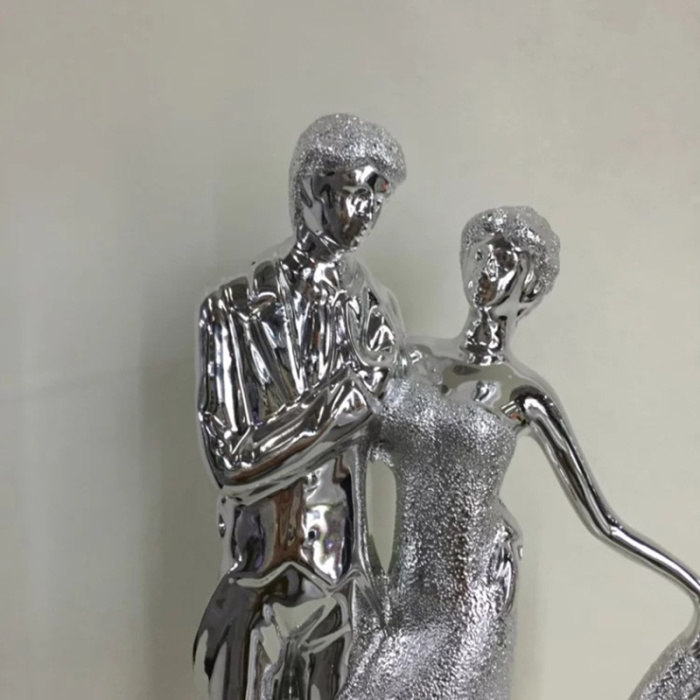 Modern minimalist fashion lovers figure ceramic ornaments craft accessories home furnishings
