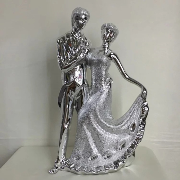 Modern minimalist fashion lovers figure ceramic ornaments craft accessories home furnishings