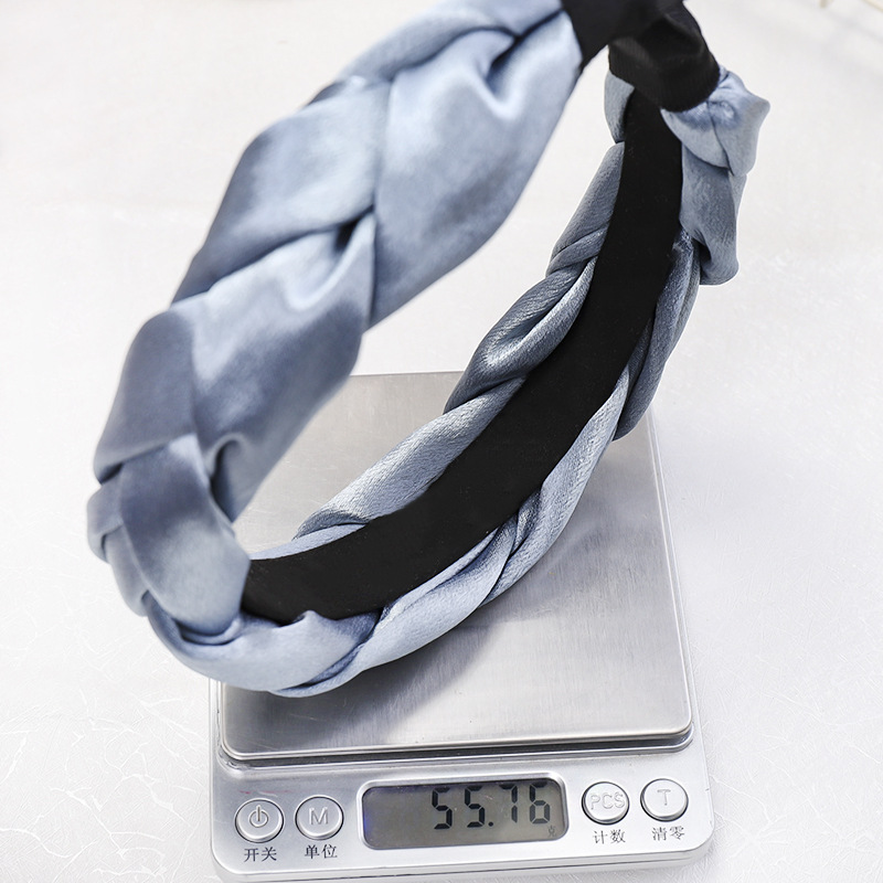 European and American New Satin Dough-Twist Style Plaits Headband Fashion Solid Color Fabric Craft Cross-Border Headband Hair Accessories Factory Direct Sales European and American New Satin Dough-Twist Style Plaits Headband Fashion Solid Color Fabric Craft Cross-Border Headband Hair Accessories Factory Direct Sales