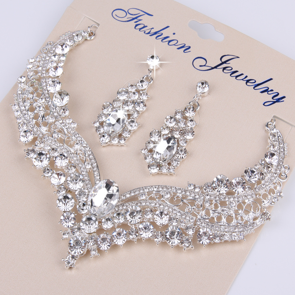 European and American Bride Necklace Alloy Diamond-Embedded Large Crystal Necklace Earrings Jewelry Set Decorations Wedding Dress Accessory/Jewelry