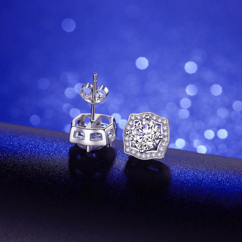 Simple Moissanite Stud Earrings S925 Silver Moissanite Earrings for Women Eardrop Earring Female Factory Accessory/Jewelry with Certificate Simple Moissanite Stud Earrings S925 Silver Moissanite Earrings for Women Eardrop Earring Female Factory Accessory/Jewelry with Certificate