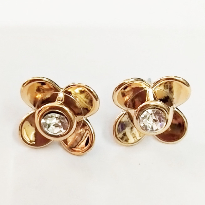 Internet Celebrity Mori Women's Lucky Four-Leaf Clover Acrylic Small Ear Studs Women's Anti-Allergy Earrings Plastic Jewelry Accessory Beaded Internet Celebrity Mori Women's Lucky Four-Leaf Clover Acrylic Small Ear Studs Women's Anti-Allergy Earrings Plastic Jewelry Accessory Beaded