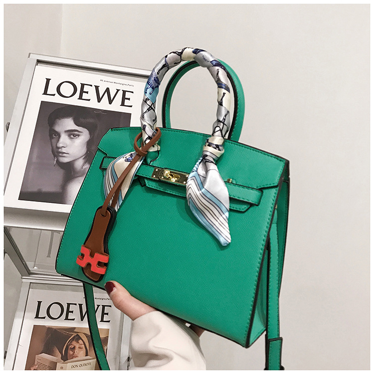 2021 New Spring Wear Handbags Large Capacity Fashion Messenger Bag Women's Bag Simple Western Style Textured One-Shoulder Bag Bag 2021 New Spring Wear Handbags Large Capacity Fashion Messenger Bag Women's Bag Simple Western Style Textured One-Shoulder Bag Bag