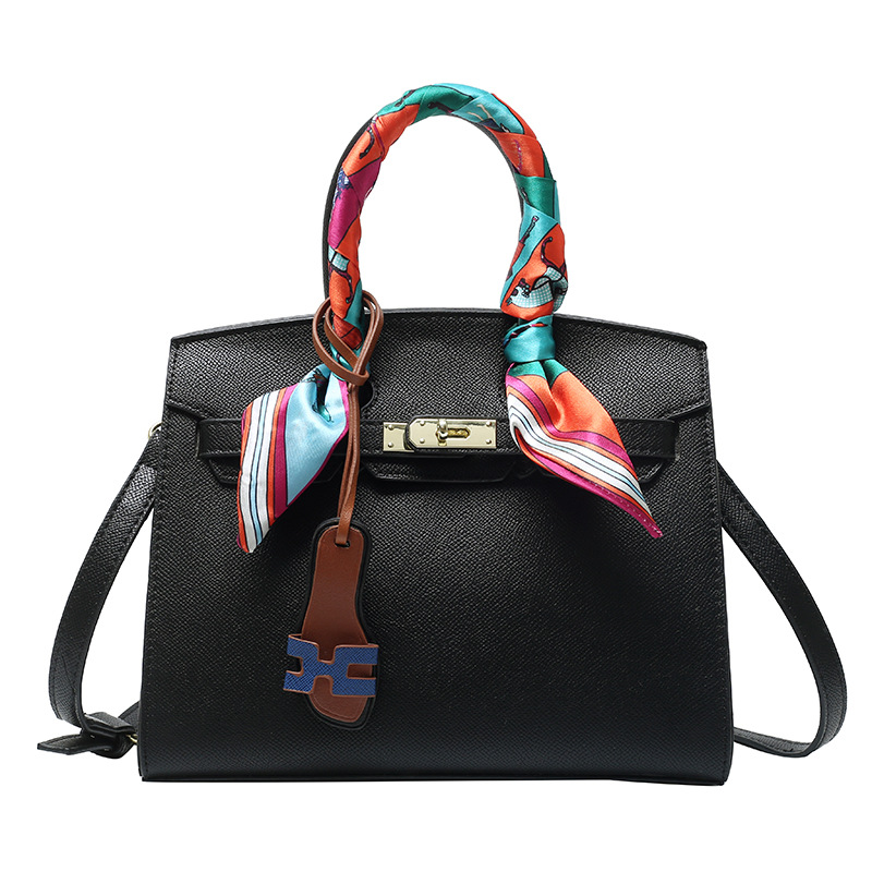 2021 New Spring Wear Handbags Large Capacity Fashion Messenger Bag Women&#039;s Bag Simple Western Style Textured One-Shoulder Bag Bag