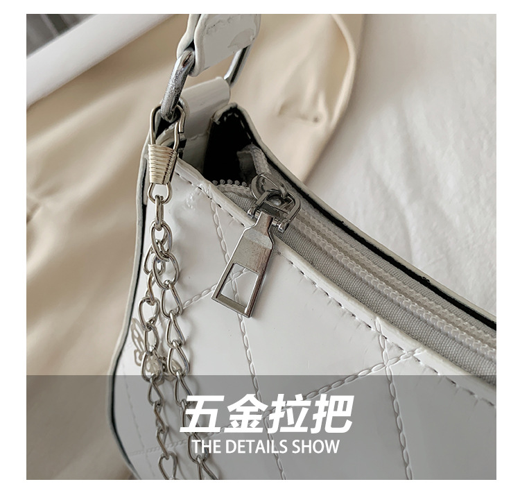 Thick Chain Small Handbags Women's 2021 New Baguette Underarm Phone Bag Fashion Portable Shoulder Messenger Bag Thick Chain Small Handbags Women's 2021 New Baguette Underarm Phone Bag Fashion Portable Shoulder Messenger Bag
