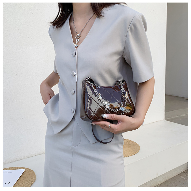Thick Chain Small Handbags Women's 2021 New Baguette Underarm Phone Bag Fashion Portable Shoulder Messenger Bag Thick Chain Small Handbags Women's 2021 New Baguette Underarm Phone Bag Fashion Portable Shoulder Messenger Bag