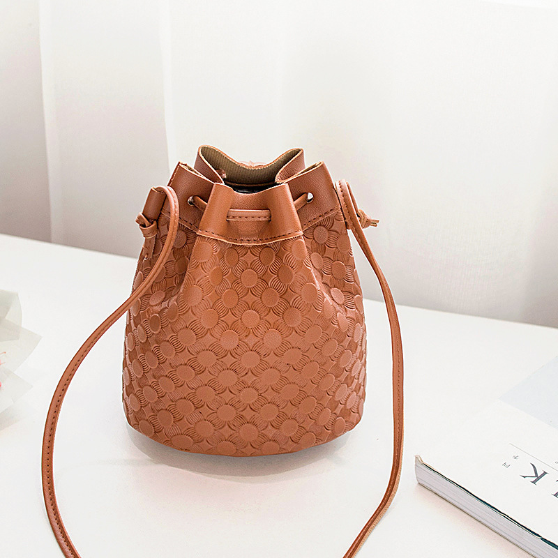 2021 New Fashion Trendy Bag Female Drawstring Tassel Bucket Bag Crossbody All-Match Bag Handbags Women