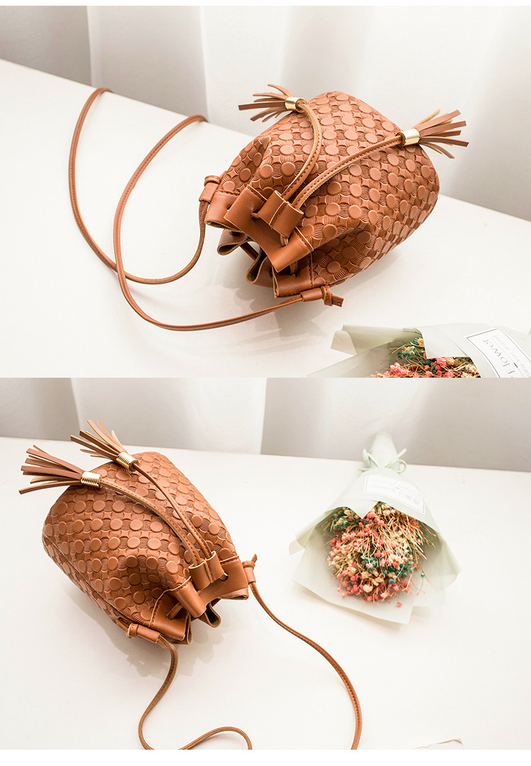 2021 New Fashion Trendy Bag Female Drawstring Tassel Bucket Bag Crossbody All-Match Bag Handbags Women