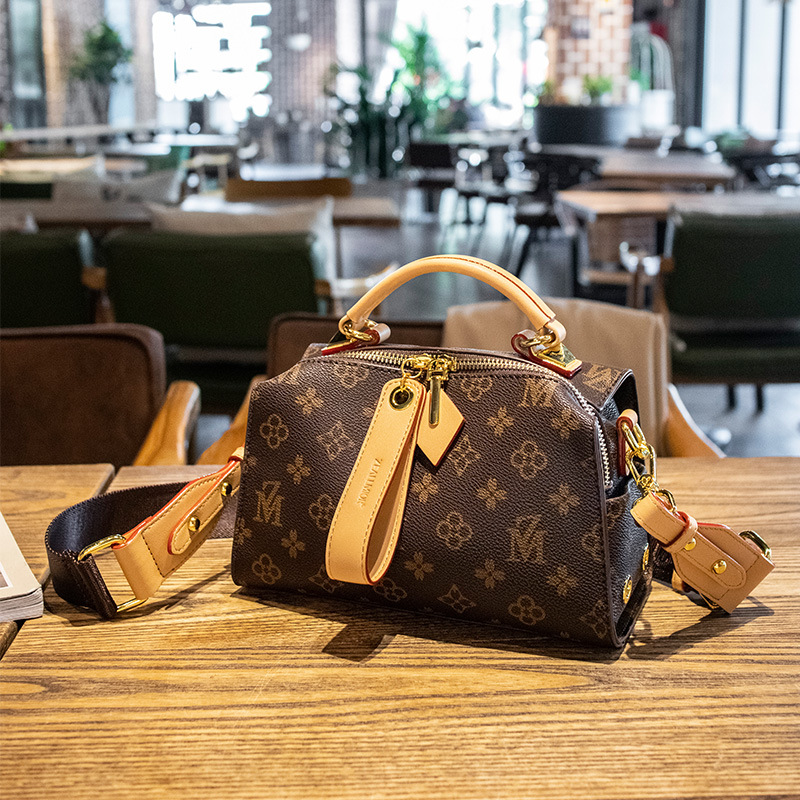 Handbags for Women 2021 New Autumn Versatile Casual Boston Bag Ins Online Influencer Fashion Shoulder Messenger Bag