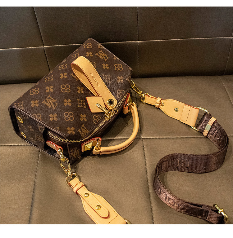 Handbags for Women 2021 New Autumn Versatile Casual Boston Bag Ins Online Influencer Fashion Shoulder Messenger Bag