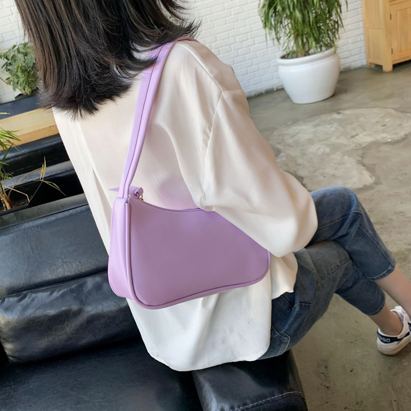 Sheng shi Handbags 2020 New Korean Version of the Western Style Shoulder Bag Simple Wild Red Underarm Package Fashion