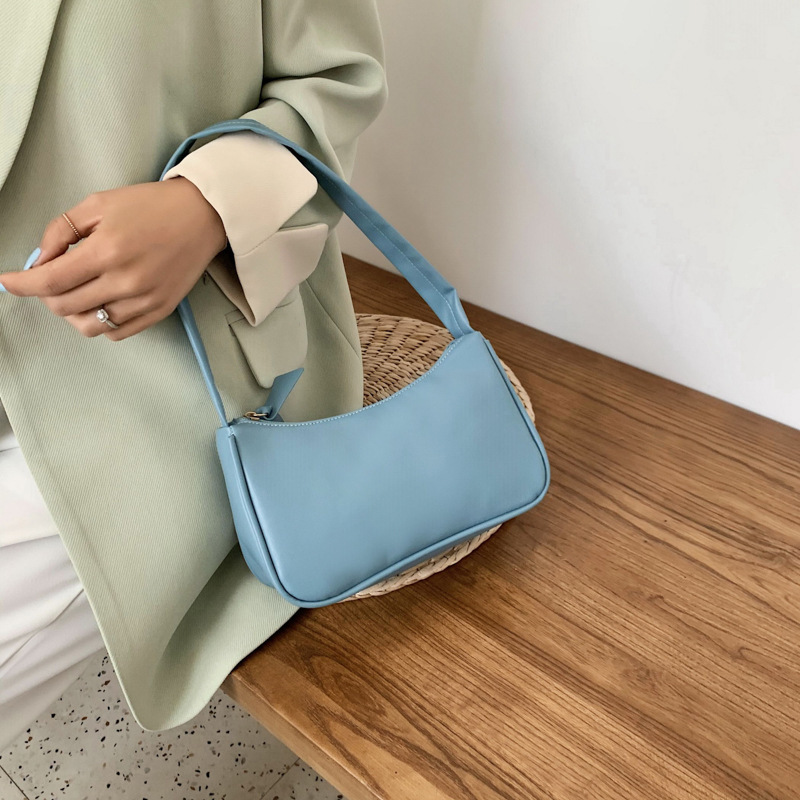 Sheng shi Handbags 2020 New Korean Version of the Western Style Shoulder Bag Simple Wild Red Underarm Package Fashion