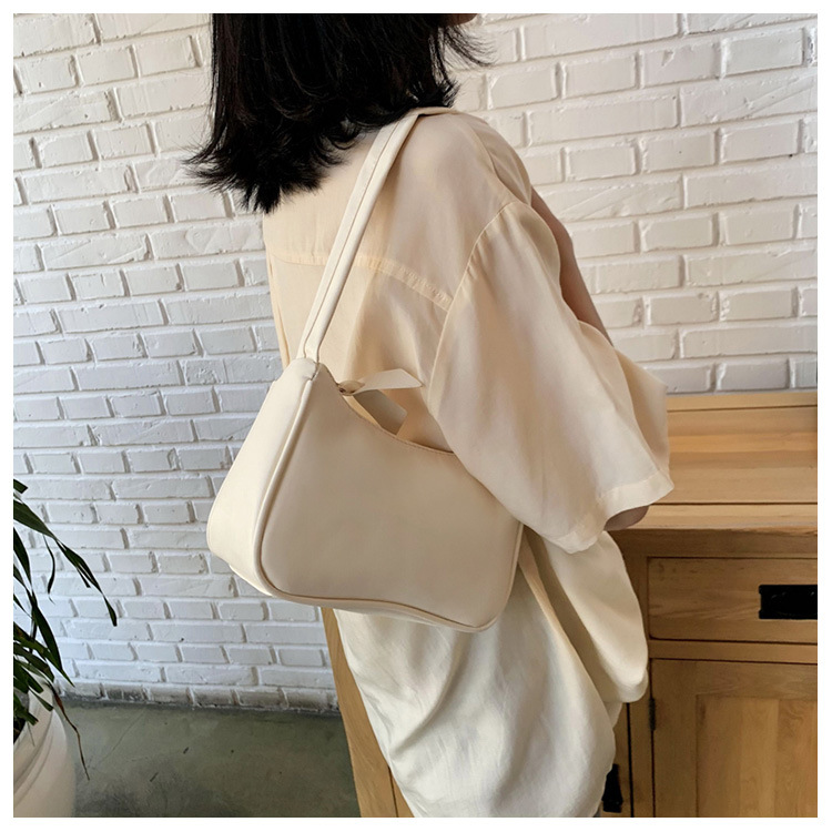 Sheng shi Handbags 2020 New Korean Version of the Western Style Shoulder Bag Simple Wild Red Underarm Package Fashion