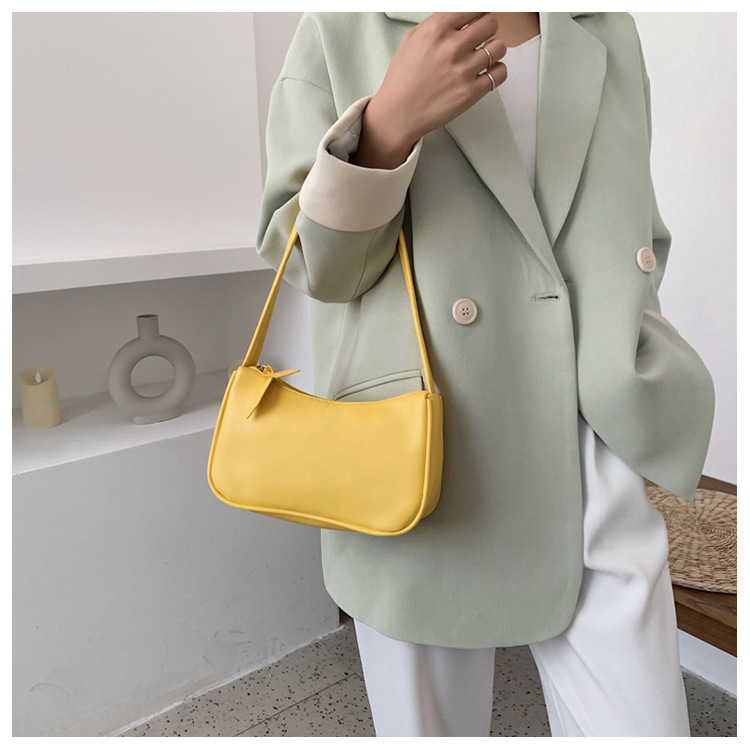 Sheng shi Handbags 2020 New Korean Version of the Western Style Shoulder Bag Simple Wild Red Underarm Package Fashion