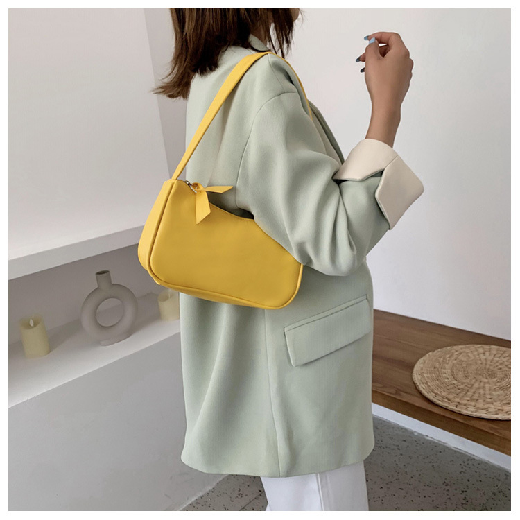 Sheng shi Handbags 2020 New Korean Version of the Western Style Shoulder Bag Simple Wild Red Underarm Package Fashion