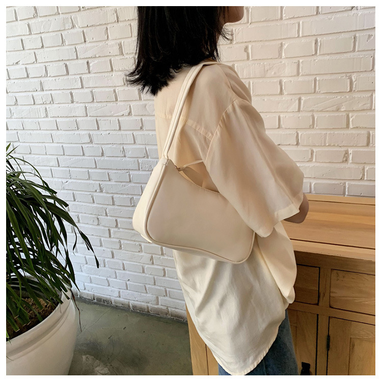 Sheng shi Handbags 2020 New Korean Version of the Western Style Shoulder Bag Simple Wild Red Underarm Package Fashion