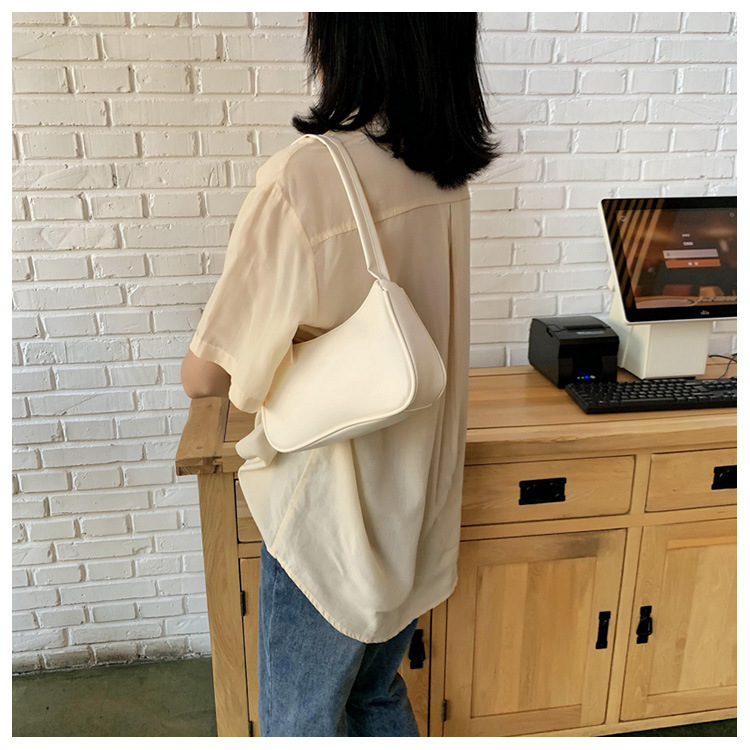 Sheng shi Handbags 2020 New Korean Version of the Western Style Shoulder Bag Simple Wild Red Underarm Package Fashion