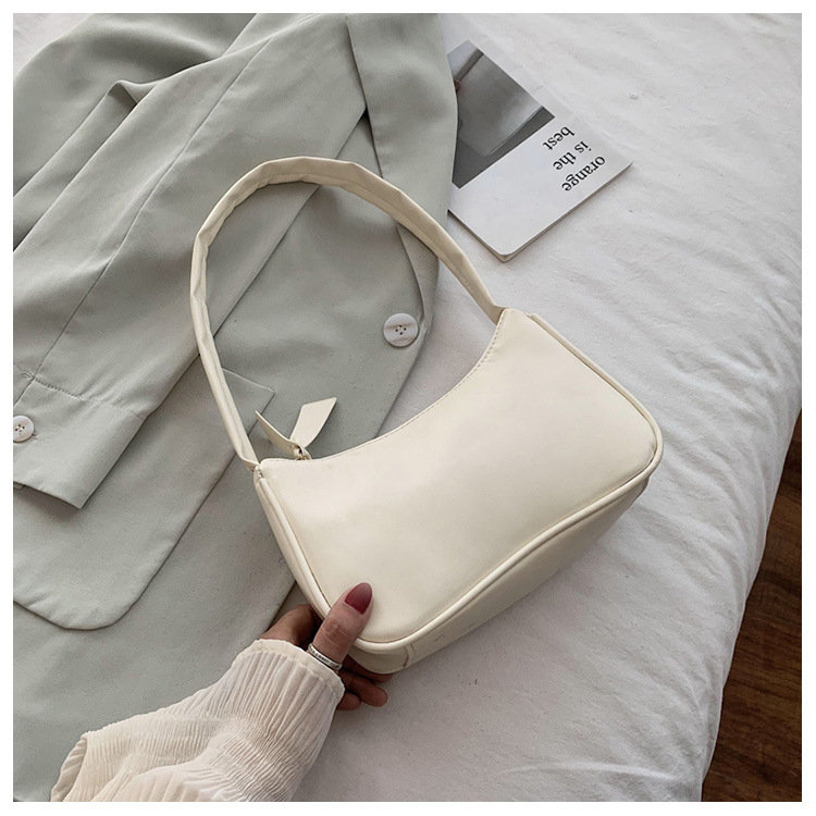 Sheng shi Handbags 2020 New Korean Version of the Western Style Shoulder Bag Simple Wild Red Underarm Package Fashion