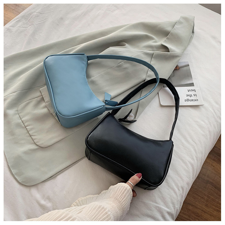 Sheng shi Handbags 2020 New Korean Version of the Western Style Shoulder Bag Simple Wild Red Underarm Package Fashion