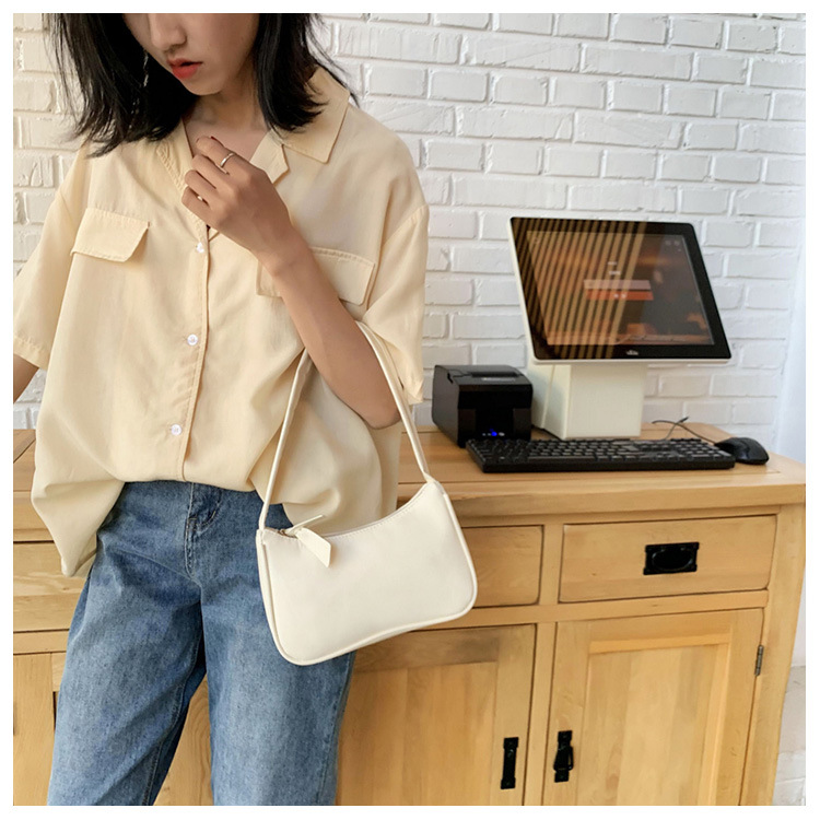 Sheng shi Handbags 2020 New Korean Version of the Western Style Shoulder Bag Simple Wild Red Underarm Package Fashion Sheng shi Handbags 2020 New Korean Version of the Western Style Shoulder Bag Simple Wild Red Underarm Package Fashion