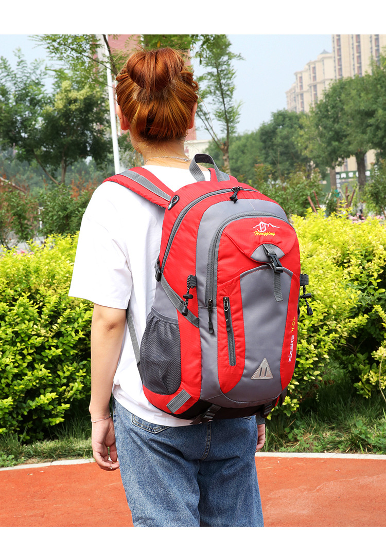 Outdoor 2020 Mountaineering Bag Fashion Sports Travel Bag Sports Bag Multi-Functional Nylon Cloth Backpack Computer Backpack