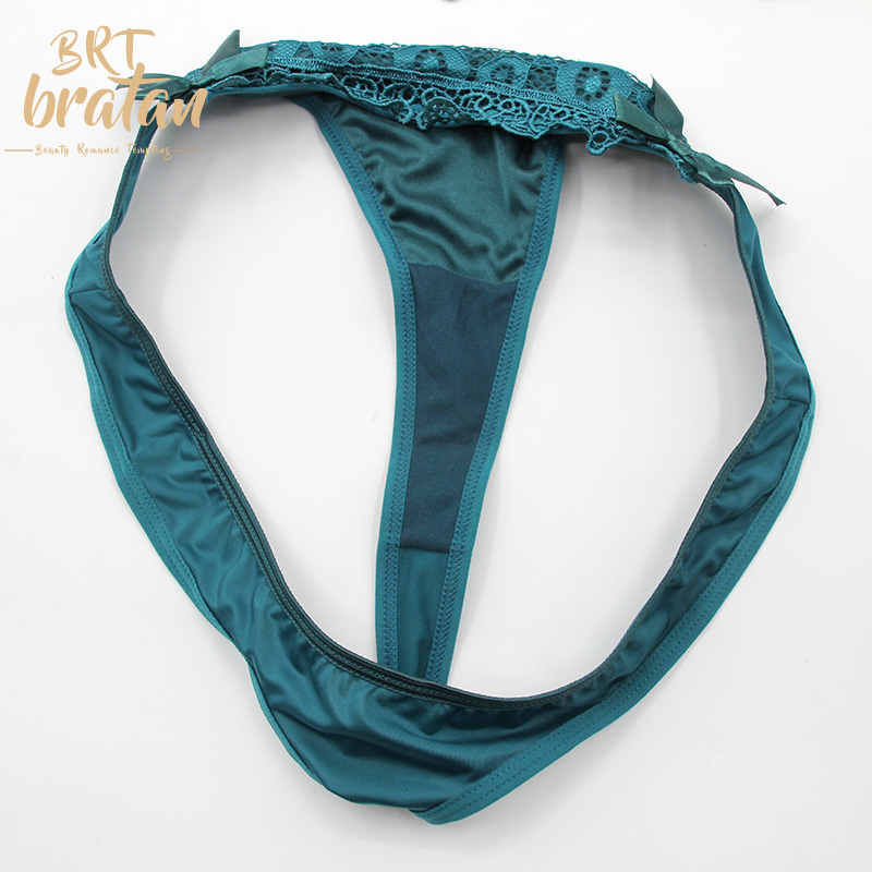 Two pcs bra set with luxurious and sexy high-end embroidery lace beauty bra and panty set