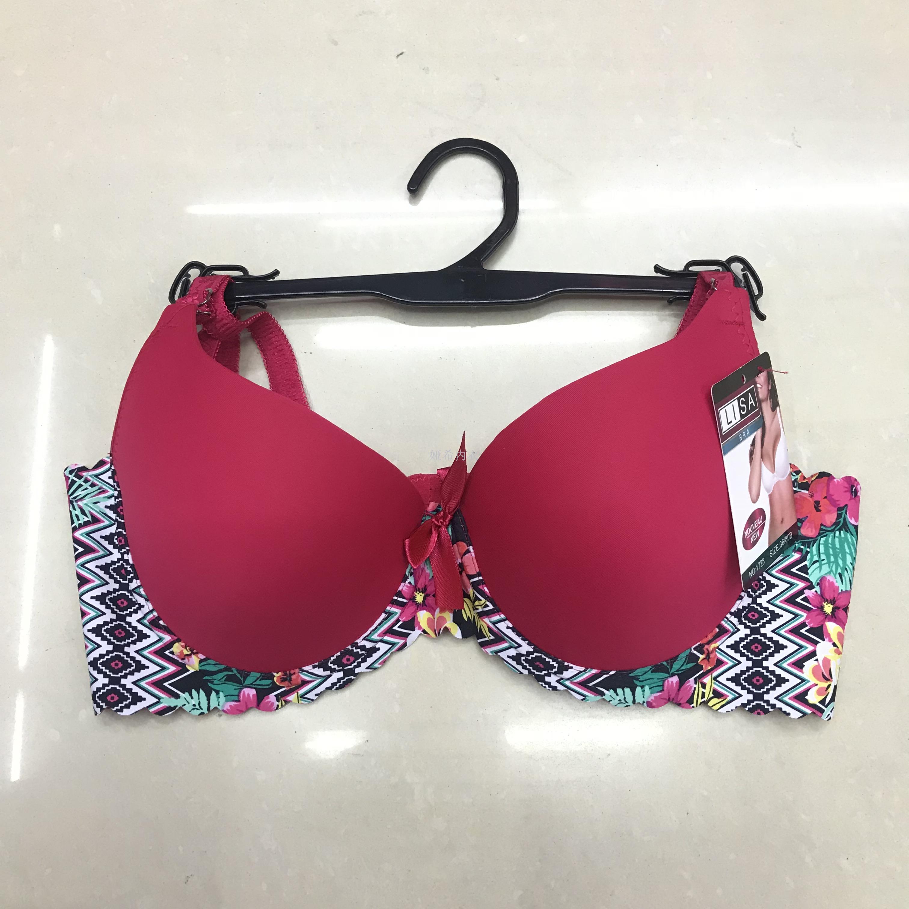 A piece of seamless bra foreign trade size women's underwear swimwear.