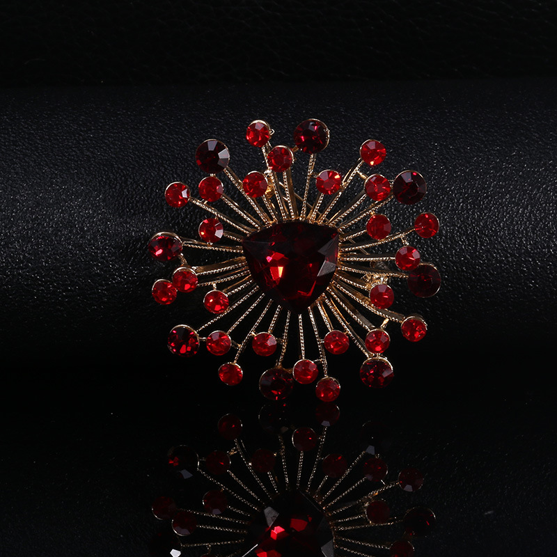 Hot-selling Korean version of the fashion temperament of water drilling corsage brooch joker flower collar pin pin lady brooch clothing accessories