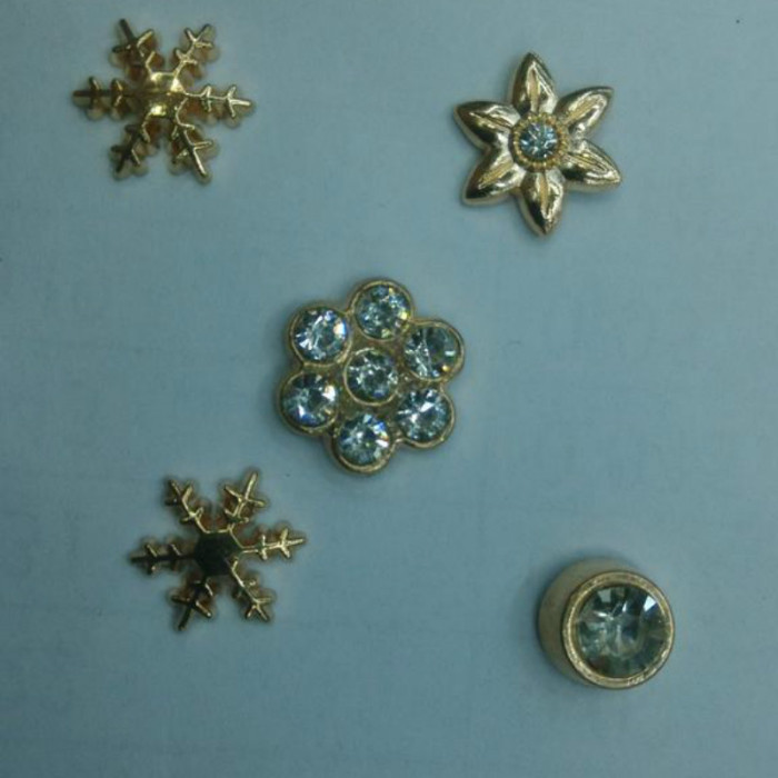 Hot Chip flower shape diamond alloy copper alloy iron tablets Hot Chip flower shape diamond alloy copper alloy iron tablets