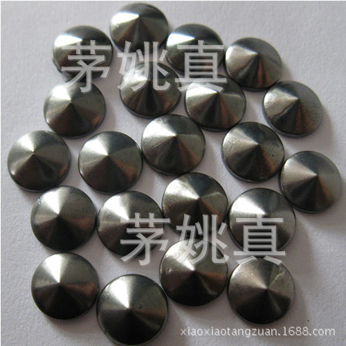 Yiwu International Trade City 9mm circular copper spire direct hot chip cone round copper iron tablets Yiwu International Trade City 9mm circular copper spire direct hot chip cone round copper iron tablets