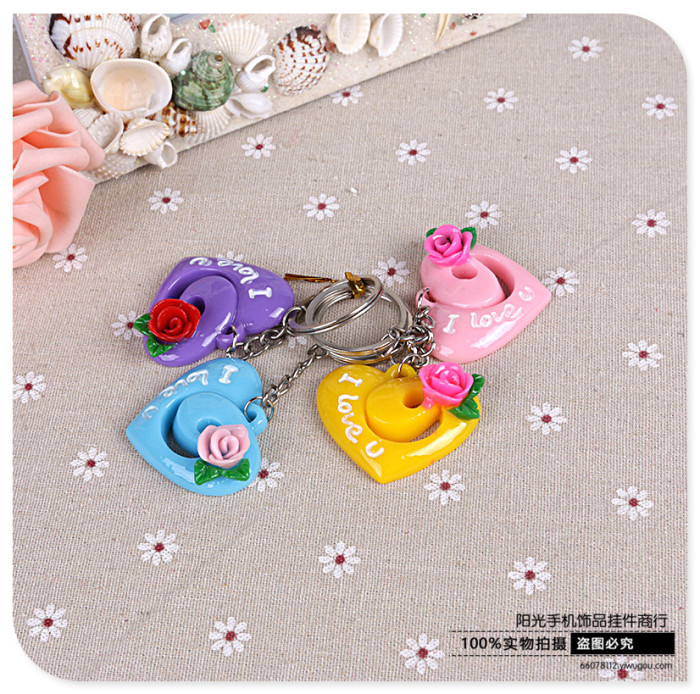 Fashion resin heart jewelry key buckle love series Fashion resin heart jewelry key buckle love series